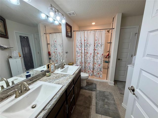 2225 ANGEL FISH LOOP, Leesburg, FL 34748