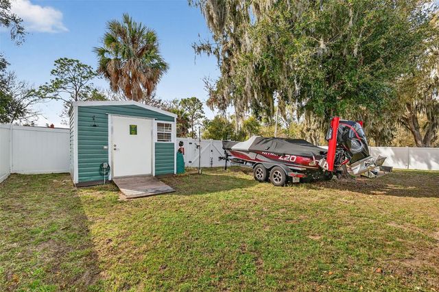 2225 ANGEL FISH LOOP, Leesburg, FL 34748