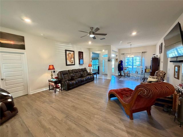 2225 ANGEL FISH LOOP, Leesburg, FL 34748