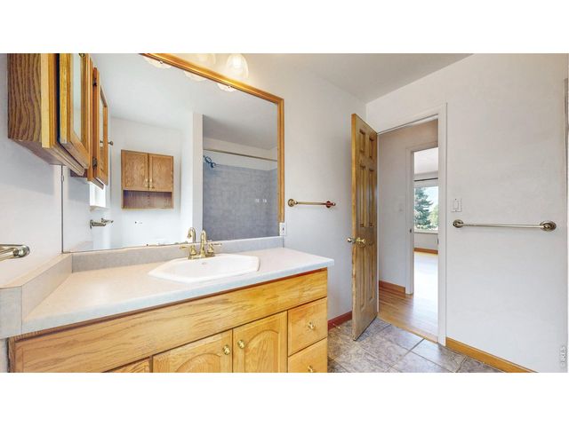 915 Yale Rd, Boulder, CO 80305