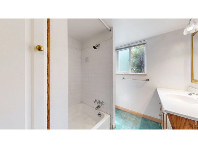 915 Yale Rd, Boulder, CO 80305