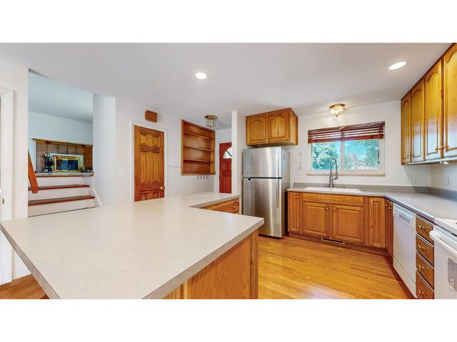 915 Yale Rd, Boulder, CO 80305