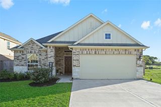 152 Bayou Bend Boulevard, Angleton, TX 77515
