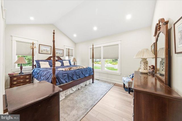 12 LAFAYETTE AVE, Haddonfield, NJ 08033