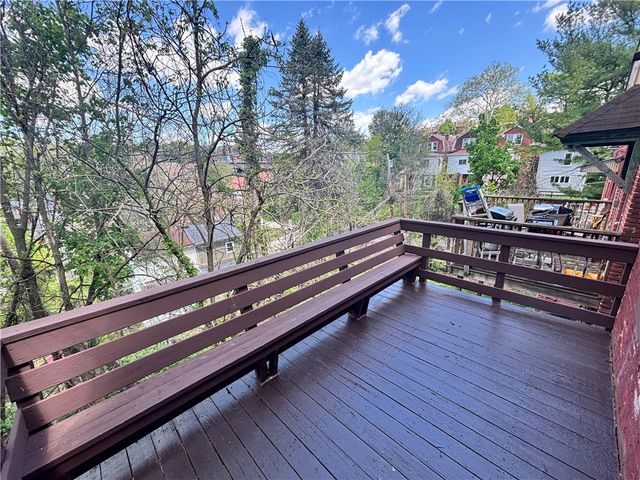 235 Arabella, Knoxville, PA 15210