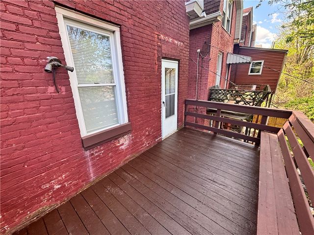 235 Arabella, Knoxville, PA 15210