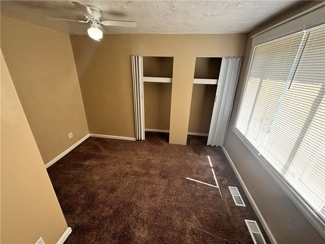 235 Arabella, Knoxville, PA 15210