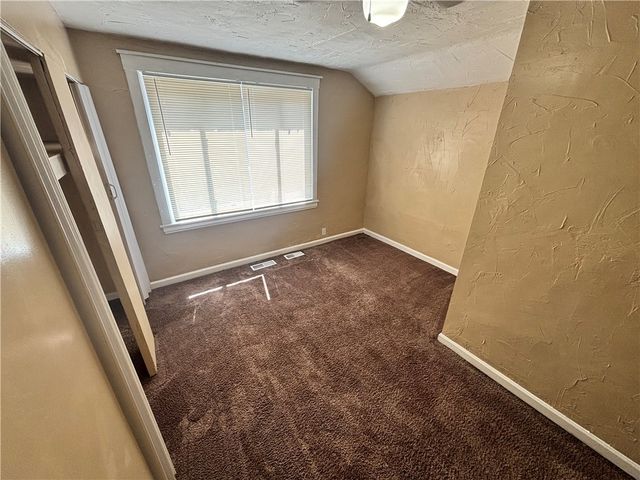 235 Arabella, Knoxville, PA 15210