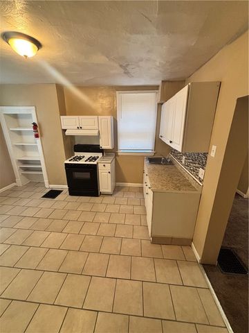 235 Arabella, Knoxville, PA 15210