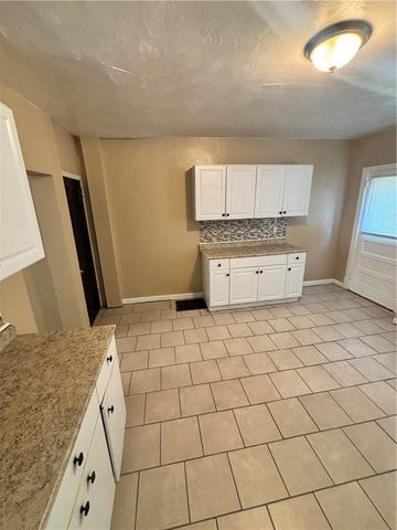 235 Arabella, Knoxville, PA 15210