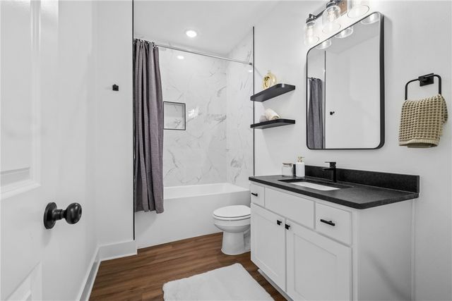 913 S Wichita Avenue, Fayetteville, AR 72704