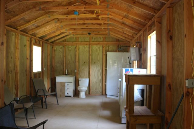 175 Cloverdale, Livingston, TX 77351