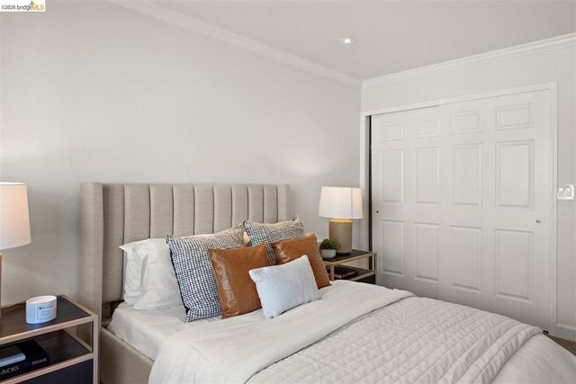 567 Oakland Ave 206, Oakland, CA 94611