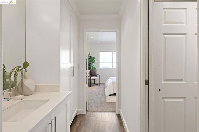 567 Oakland Ave 206, Oakland, CA 94611