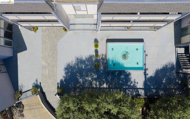 567 Oakland Ave 206, Oakland, CA 94611