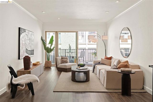 567 Oakland Ave 206, Oakland, CA 94611