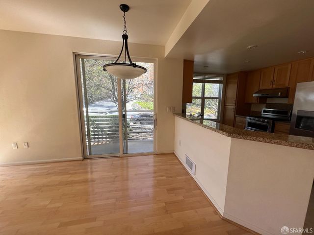 301 Crescent Court 3214, San Francisco, CA 94134