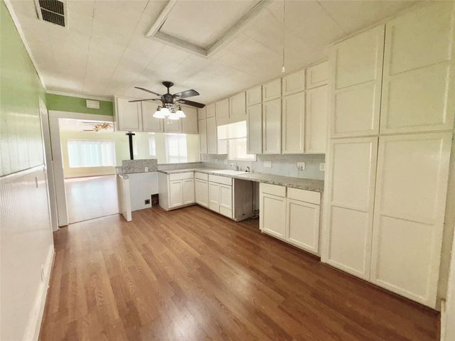 702 W Walnut Street, Coleman, TX 76834