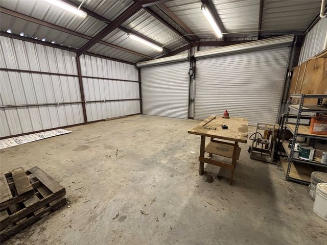 702 W Walnut Street, Coleman, TX 76834