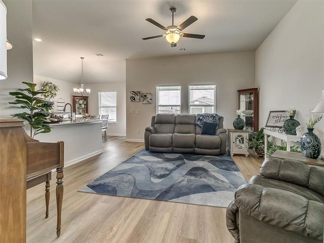 9013 Quapaw Creek Trail, Oklahoma City, OK 73160