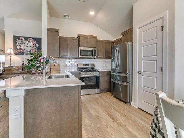 9013 Quapaw Creek Trail, Oklahoma City, OK 73160