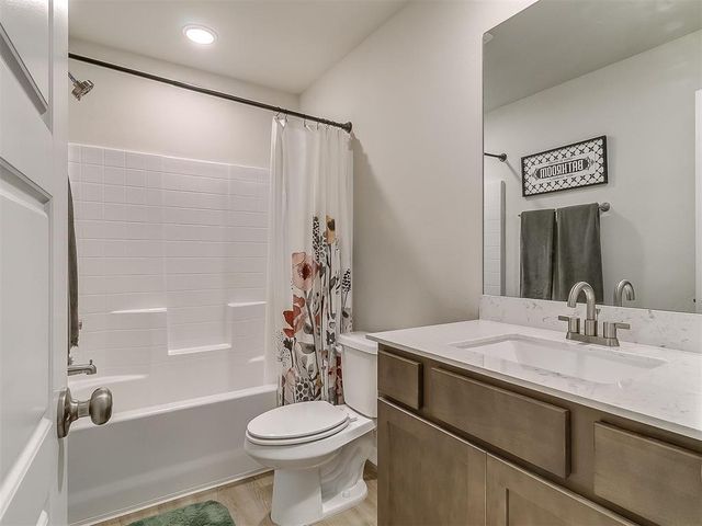 9013 Quapaw Creek Trail, Oklahoma City, OK 73160