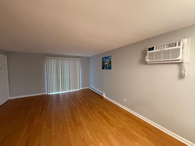 6616 W 64TH Place 3W, Chicago, IL 60638