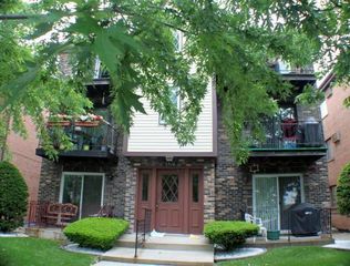 6616 W 64TH Place 3W, Chicago, IL 60638