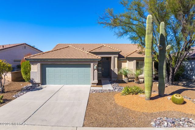 1955 E Cliff Swallow Trail, Green Valley, AZ 85614