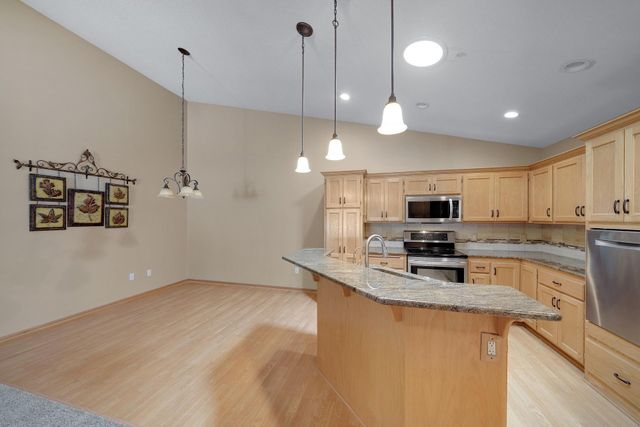 2857 117th Avenue NW, Coon Rapids, MN 55433