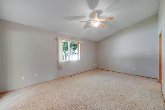 2857 117th Avenue NW, Coon Rapids, MN 55433