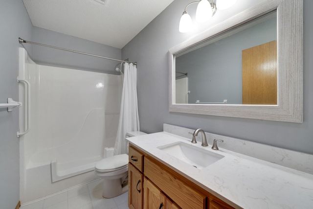 2857 117th Avenue NW, Coon Rapids, MN 55433