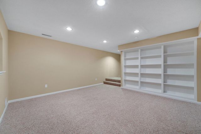 2857 117th Avenue NW, Coon Rapids, MN 55433