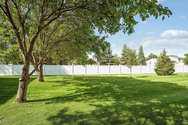 2857 117th Avenue NW, Coon Rapids, MN 55433
