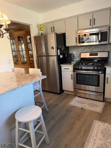 15 Rhea Run 15, Hampton Twp., NJ 07860