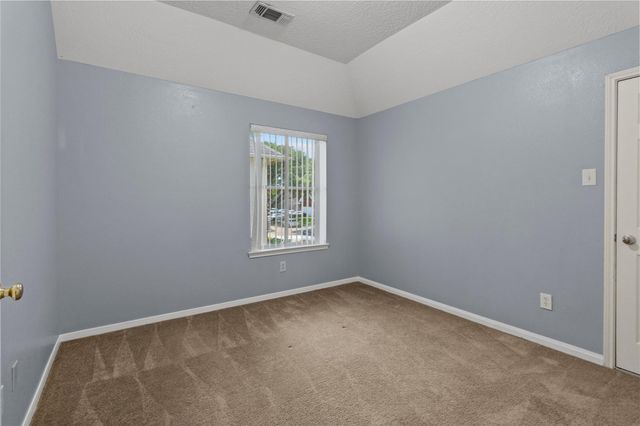 127 Saint Finans Way, Houston, TX 77015