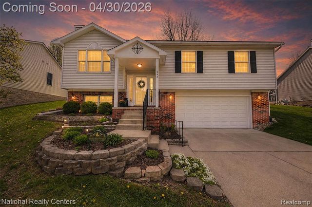 343 Cobblestone Court, Brighton, MI 48116