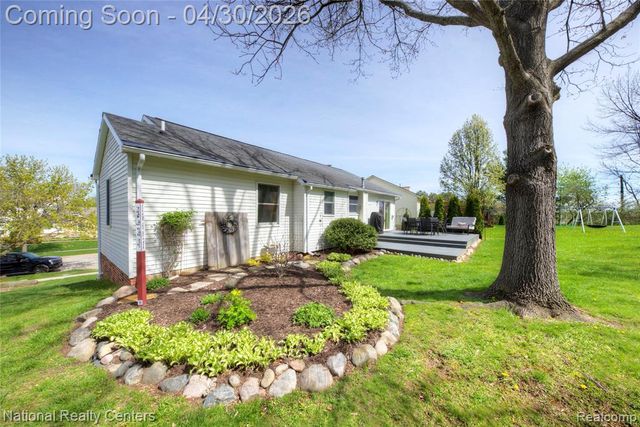343 Cobblestone Court, Brighton, MI 48116