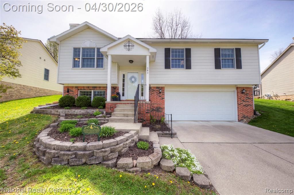 343 Cobblestone Court, Brighton, MI 48116