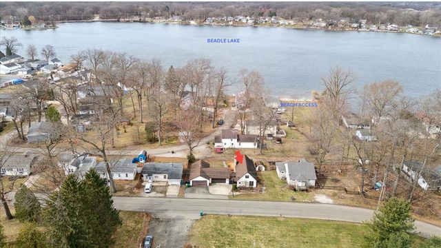 1375 Woodland Beach, Battle Creek, MI 49014