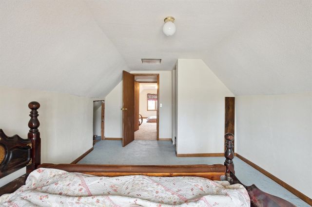 1375 Woodland Beach, Battle Creek, MI 49014