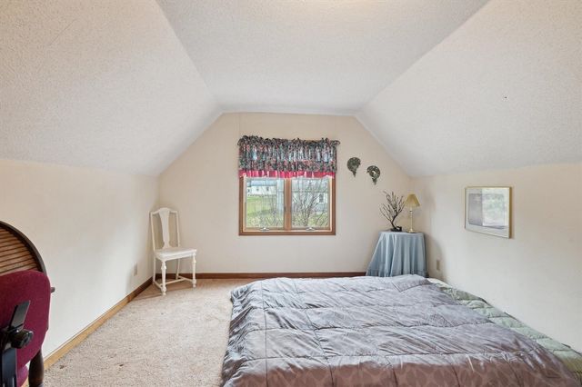 1375 Woodland Beach, Battle Creek, MI 49014