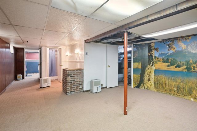 1375 Woodland Beach, Battle Creek, MI 49014