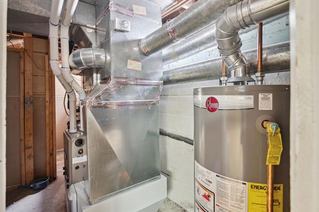 1375 Woodland Beach, Battle Creek, MI 49014