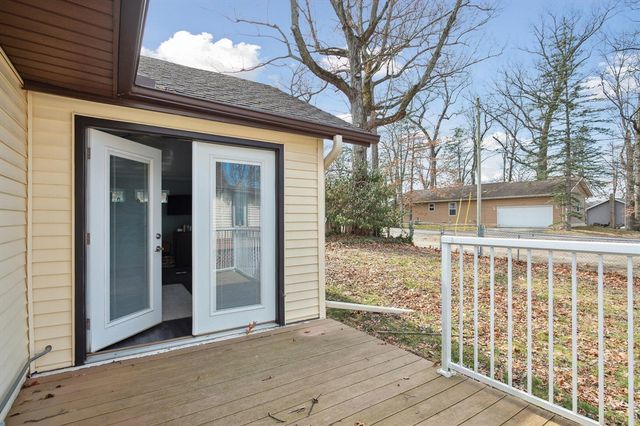 1375 Woodland Beach, Battle Creek, MI 49014