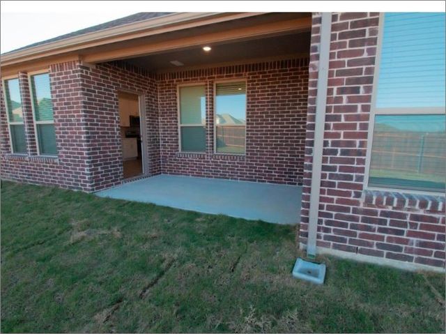 535 Hilllcrest Circle, Justin, TX 76247