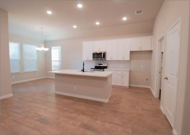535 Hilllcrest Circle, Justin, TX 76247