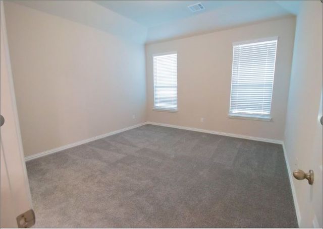 535 Hilllcrest Circle, Justin, TX 76247