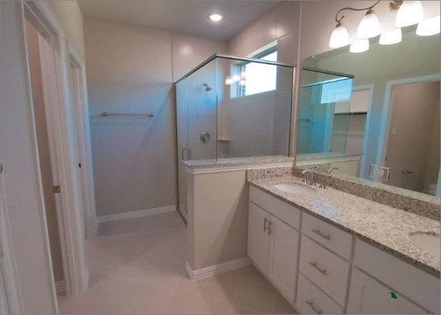535 Hilllcrest Circle, Justin, TX 76247