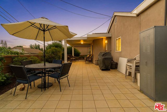 11731 Cimarron Avenue, Hawthorne, CA 90250